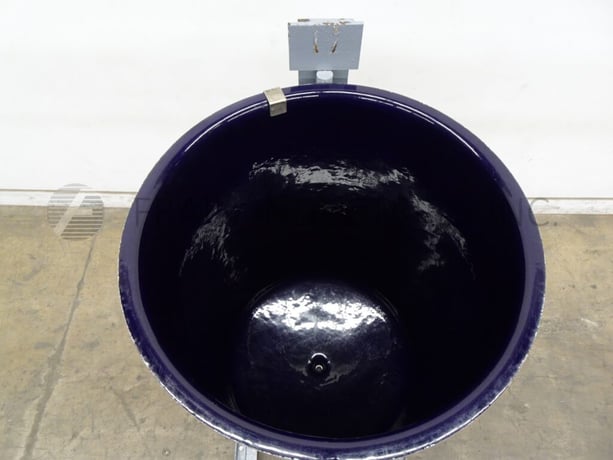 200 gallon Stainless Steel glass lined tank, 35" dia. x 48" straight wall, dish bottom, mounted on painted - Image 2