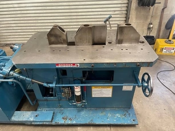 25 Ton, Richards Multiform #BBC, horizontal press brake, 8" x1/2" capacity, 4" stroke, 9-18 SPM, foot pedal - Image 9