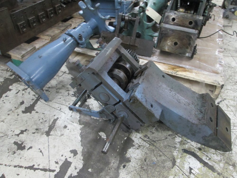 Asahi-Seiki #TP-65 / U.S. Baird #551, single row cut, 6.5" diameter roll feeder - Image 5