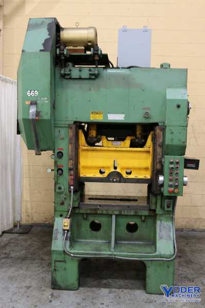 45 Ton, L & J #EM45, straight side double crank press, 2-1/2" stroke, 10-1/2" Shut Height, air clutch & - Image 3