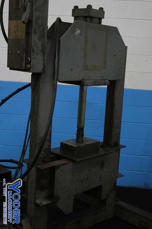50 Ton, Custom, H-frame hydraulic shop press, 15" stroke, 44" x10" bed, 5 HP, #75140 - Image 3
