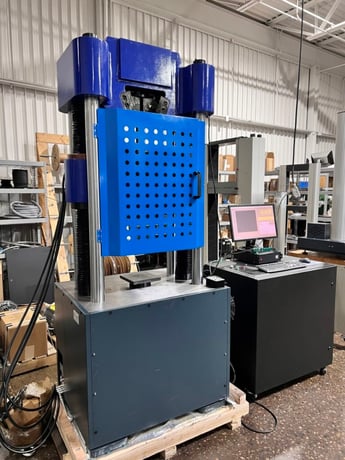 200000 lbf. (1000kN) Frank Bacon #FB-1000H, hydraulic tension & compression testing, hydraulic gripping system - Image 2