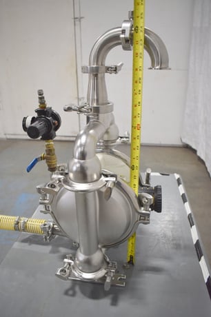 Nomad #NO4-5020-03P, pneumatic diaphragm pump, Stainless Steel, inlet/outlet hoses - Image 1