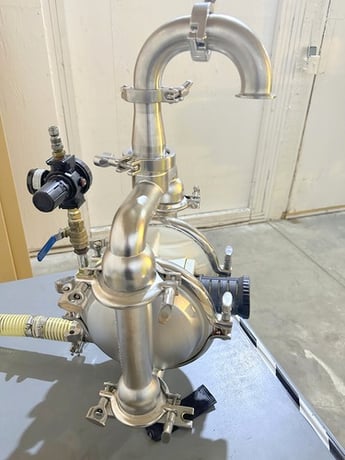 Nomad #NO4-5020-03P, pneumatic diaphragm pump, Stainless Steel, inlet/outlet hoses - Image 10
