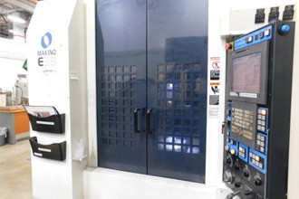 Makino #E33, hard milling-graphite vertical machining center, 30 automatic tool changer, 25.6" X, 17.7" Y - Image 4