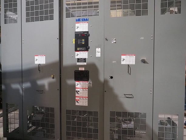 2500/3750 kVA, 12470 DELTA Primary, 480/277 WYE Secondary, SQUARE D Dry Type - Image 2