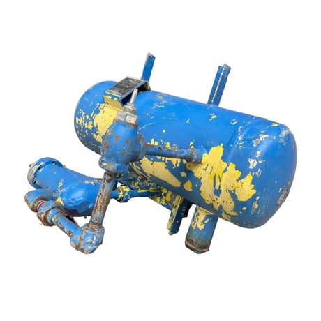 30 Gallons, E.L. Nickell Co., Horizontal Ammonia Oil Tank, 14" diameter x 34" L, 250 PSI @ 650 F, 1990 - Image 2