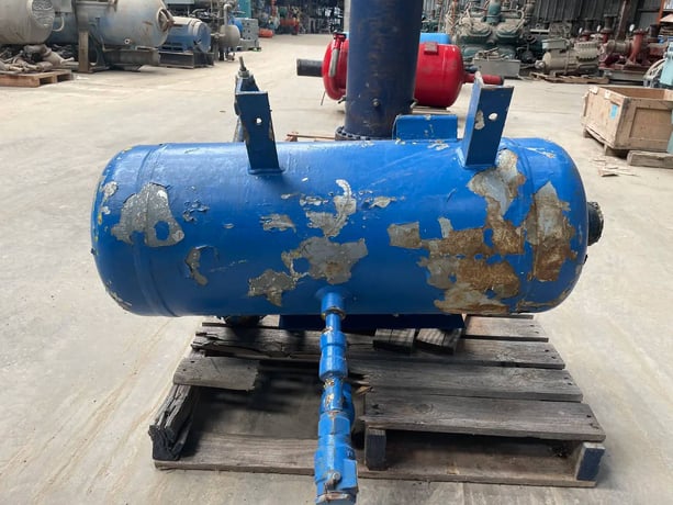 30 Gallons, E.L. Nickell Co., Horizontal Ammonia Oil Tank, 14" diameter x 34" L, 250 PSI @ 650 F, 1990 - Image 7