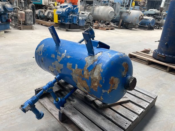 30 Gallons, E.L. Nickell Co., Horizontal Ammonia Oil Tank, 14" diameter x 34" L, 250 PSI @ 650 F, 1990 - Image 8