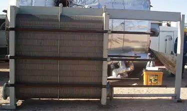 3034 sq.ft., APV, SR950, Plate Heat Exchanger, Stainless Steel, (290) plates, 1400 GPM, 8732500 BTU/hr., 150 - Image 3