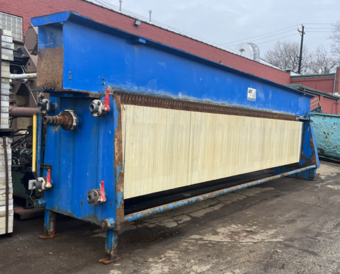 47 J & T Technologies plate & frame filter press, 150 cu.ft. capacity, 120 non-gasketed plates - Image 1