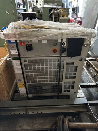 ABB, IRB 2400-16, robot, 6-Axis, 44.1 lb. payload, 61.024" horizontal reach - Image 4