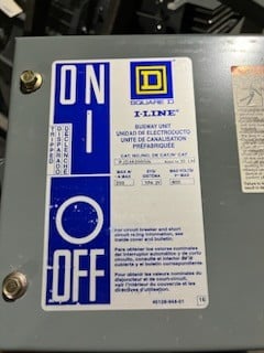 200 Amps, Square D, 4w bus plug breaker style - Image 1