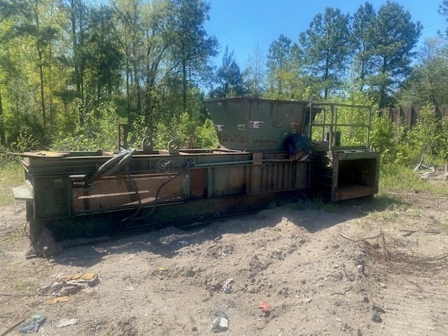 Harris Selco #HRB-511N, 2-ram horizontal baler, 72" W x 60' L steel belt conveyor included - Image 1