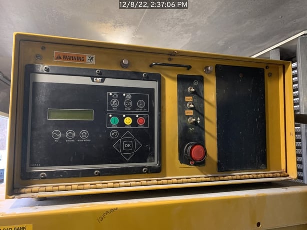 600 KW Caterpillar #XQ600, standby, sound attenuated enclosure, 480 Volts, rental style generator, 2007 - Image 10