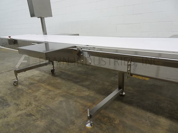 30" wide x 39.6' long, Unifiller, Stainless Steel frame belt conveyor, 40"-45" infeed/discharge range - Image 2