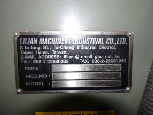 Lilian #5VH, 10" x50" table, 5 HP, Heidenhain, 3-Axis, digital read out - Image 7