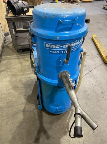 Vac-U-Max #110, Explosion Proof Shop Vacuum, Maximum Suction Power 7" Hg. (240mbar), 1994 - Image 2