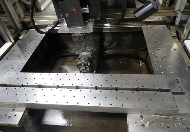 Makino #U86, CNC wire Electrical Discharge Machine, 31.4" X, 23.6" Y, 20.47" Z, U & V Axis, 48" x35.8" table - Image 6