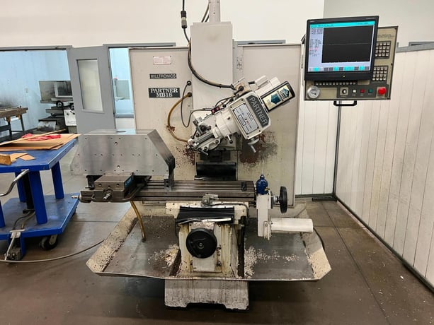 Milltronics #Partner-MB18, vertical mill, 13" x45" table, 5 / 3 HP, Centurion 6 CNC Control, S/N 4877,1998 - Image 4