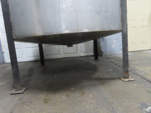 900 gallon Stainless Steel vertical tank with cone bottom, 75.5" dia. x 48" straight wall - Image 3