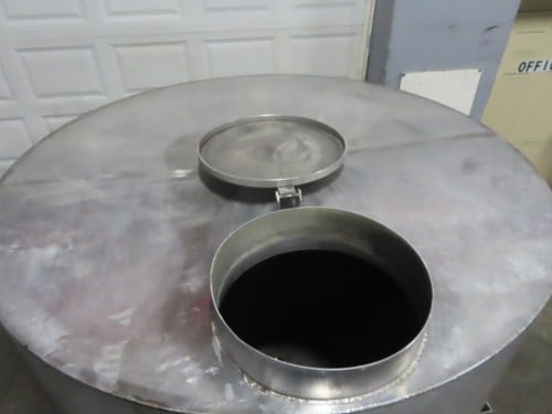 900 gallon Stainless Steel vertical tank with cone bottom, 75.5" dia. x 48" straight wall - Image 5