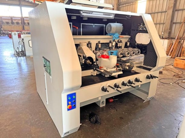 12" x 4-3/4" Cam-Wood #SM-324D, 4-Sided Planer for L-Shape Moulding, 9-1/2" min. L, 7-1/2 HP feed, 40 mm - Image 2