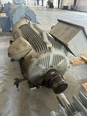 450 HP 1190 RPM General Electric, Frame 5013S, TEFC, 460 Volts, rebuilt (2 available) - Image 1