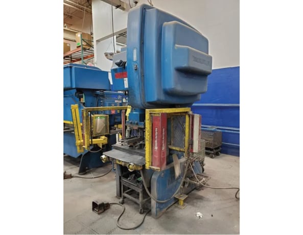 45 Ton, Bliss #C-45, OBI flywheel press, 4" stroke, 11.25" Shut Height, 3" adj., 29.5" x18" bed, light - Image 1