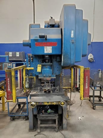 45 Ton, Bliss #C-45, OBI flywheel press, 4" stroke, 11.25" Shut Height, 3" adj., 29.5" x18" bed, light - Image 3