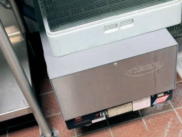Hobart #C44A, Dishwasher Line, 222" x 70" stainless line, 208 V - Image 6