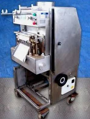 Toresani #MT265A, Stainless Steel Ravioli Machine, 60 lbs/hr to 103 lbs/hr, 9" diameter Hopper, 5" diameter x - Image 3