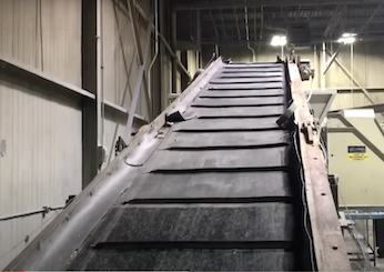 38" wide x 27' long, Rubber belt conveyor, 3 HP, mounted on legs - Image 4