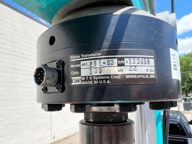 22 KIP (100kN) MTS #812.21, Fatigue Load Frame, 2-columns, 18" between columns - Image 4