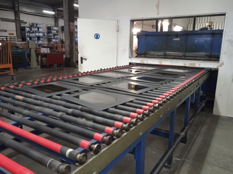 Efco #EF-1540-R-L, Flat Tempering Furnace, 1500 mm x 4000 mm glass size, 4-19 mm glass thickness, 1995 - Image 1