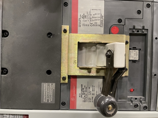 1600 Amps, General Electric #Spectra-Series, switchboard 480 Volts 3 phase 3 wire, new surplus - Image 3