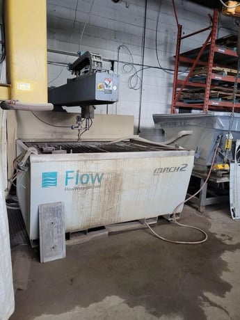 Flow #Mach-2-1313B, CNC waterjet cutting system, 48" X, 48" Y, 7" Z, 30 HP, 60000 psi, 2009 - Image 2