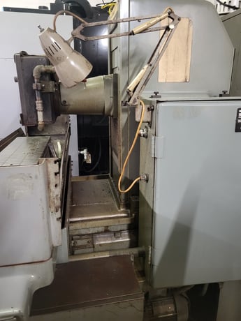 8" x 24" Brown & Sharpe #824-Micromaster, 2-Axis hydraulic surface grinder, coolant - Image 5