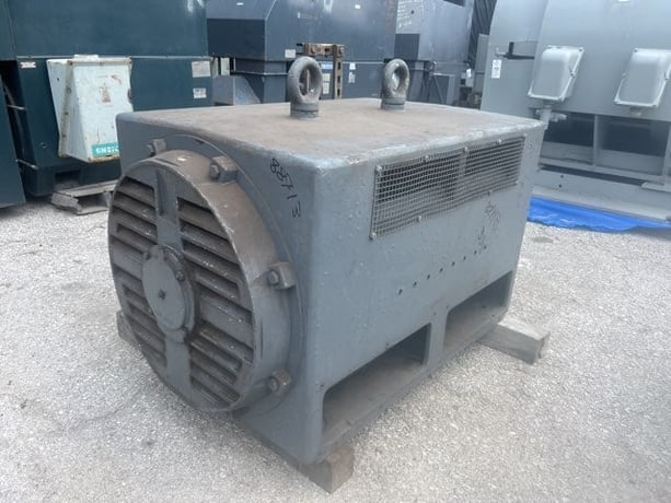 700 HP 1200 RPM Toshiba, Frame 355LL, Drip-Proof Ball Bearing, 2300/4160 Volts - Image 1
