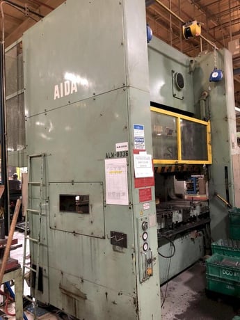 220 Ton, Aida #NCS-200(1), straight side double crank press, 5.51"stroke, 17.91"Shut Height, 4.33"adj., 35 - - Image 2
