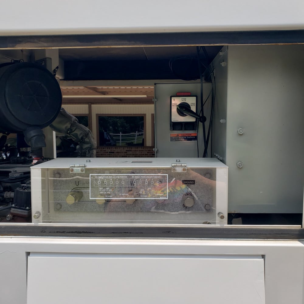 56 KW Multiquip #DCA70SSIU4f, diesel, sound attenuated enclosure, 240/480 Volts, 11881 hours, 2012 - Image 6