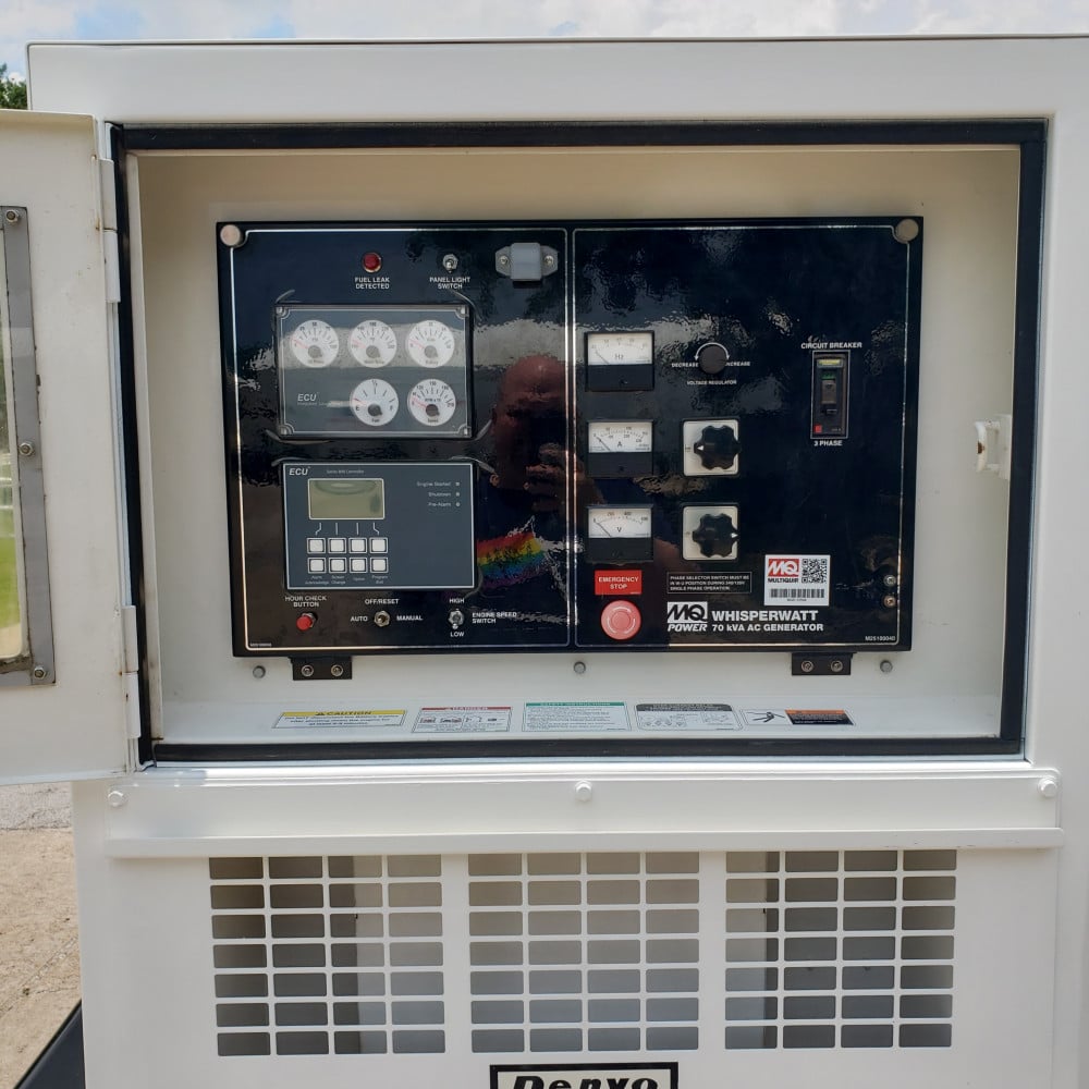 56 KW Multiquip #DCA70SSIU4f, diesel, sound attenuated enclosure, 240/480 Volts, 11881 hours, 2012 - Image 8