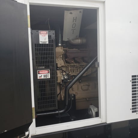 200 KW Detroit Diesel #MTU200, diesel, sound attenuated enclosure, 240/480 Volts, 1363 hours, 2007 - Image 4