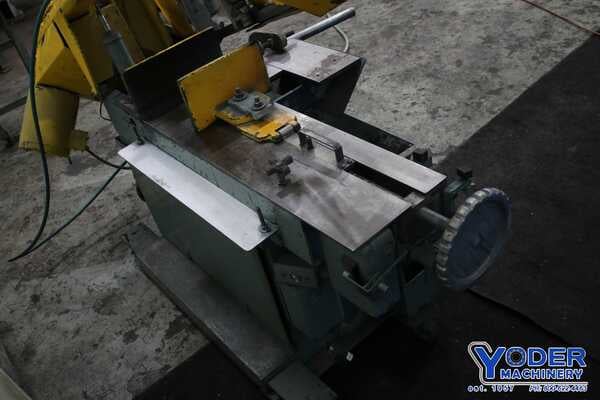 9" x 16" W.F. Wells #W9, horizontal band saw, 11.6' x 1" blade, 2 HP, coolant, 1979 - Image 5