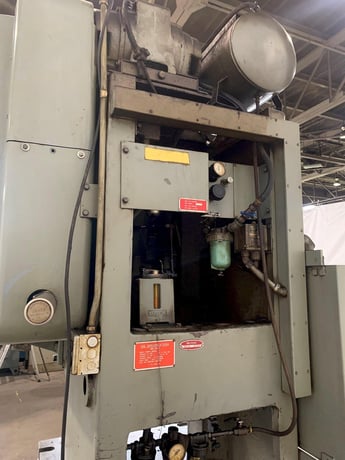 60 Ton, Bliss #C-60, OBI Press, 4" stroke, 14-1/4" Shut Height, 3" adj., 32" x21" bed, S/N H-64987,1972 - Image 9
