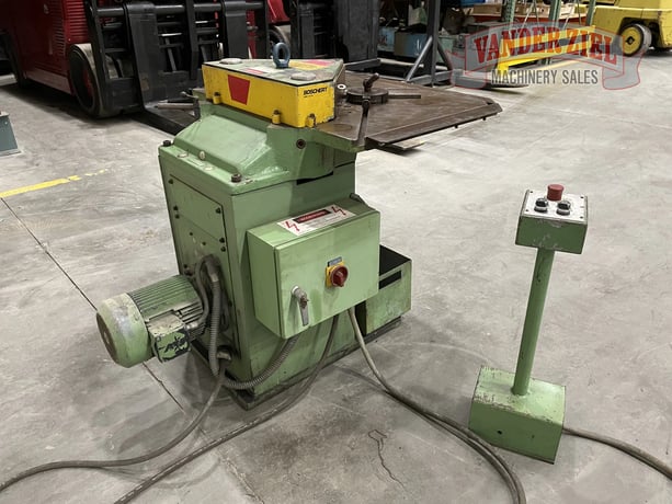 1/4" x 9" x 9" Boschert #LB12, fixed angle corner notcher, 90° fixed angle, 40 SPM, #16371 - Image 6