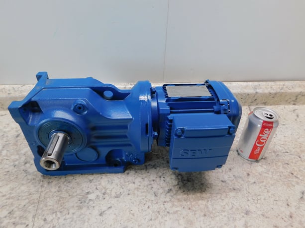 .33 HP @ 1700 RPM, Sew-Eurodrive #K47 DRS71S4/DH, Gear Reducer, 71 RPM output, 1.15 S.F., 230/460 V, 1-1/4" - Image 7