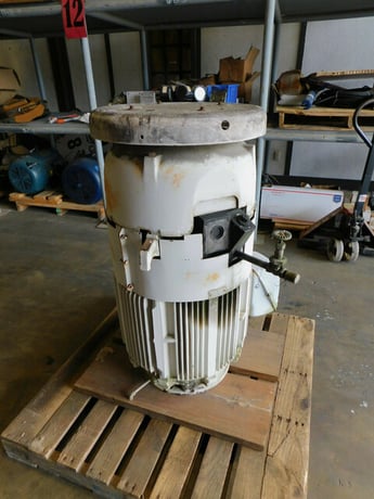 100 HP 3555 RPM Westinghouse TAFC, Frame 400VP, Vertical Motor, 460 Volts, 1 S.F., 3 phase, Used - Image 1