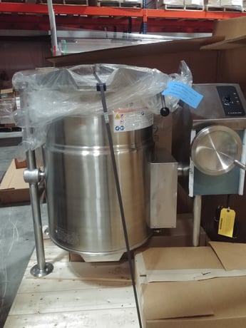 25 gallon Cleveland #KGL25T, gas jacketed tilting steam kettle is brand new,never used, 2021 - Image 1
