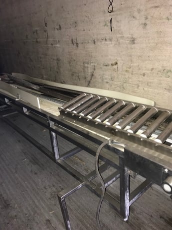 14" wide x 12' long, Master-Flo, Stainless Steel frame conveyor w/14" W plastic link E-Z Flo belt & drive unit - Image 2